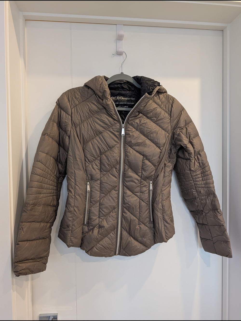 BCBGeneration Women's Taupe Hooded Ultra Light Weight Packable Down Jacket